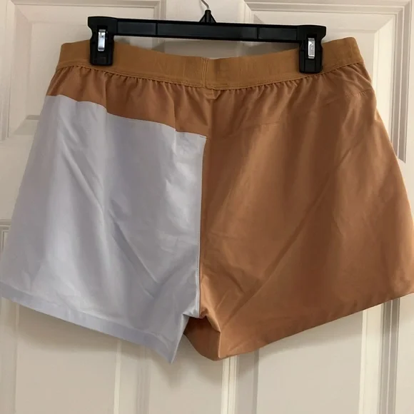 The North Face Athletic/Athleisure Shorts, NWT! - Picture 6 of 12